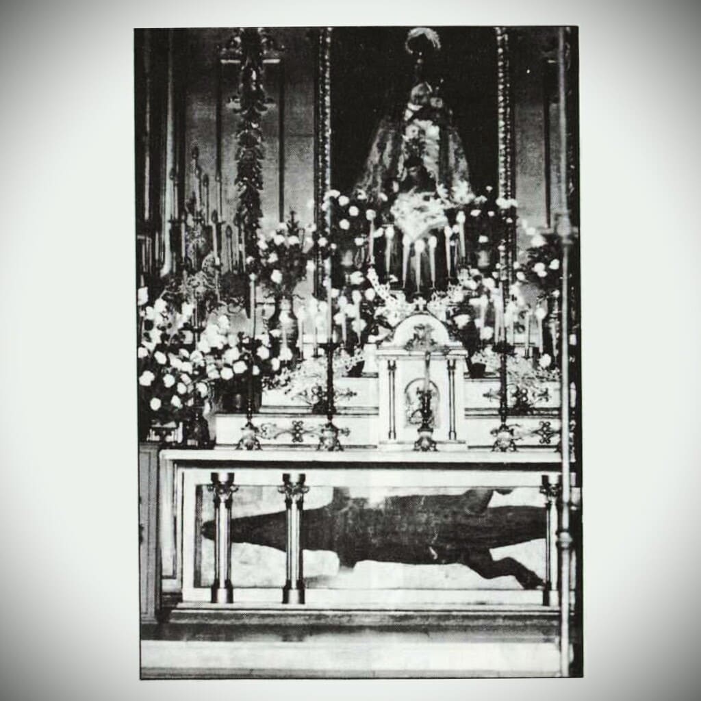 Cocodrilo de la iglesia de San Ginés revista RITMO 1985