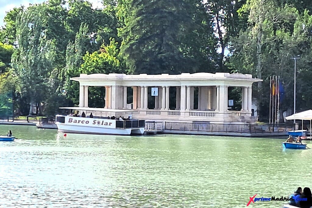Embarcadero del estanque de El Retiro
