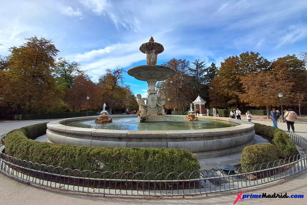 Fuente de la Alcachofa parque del Retiro