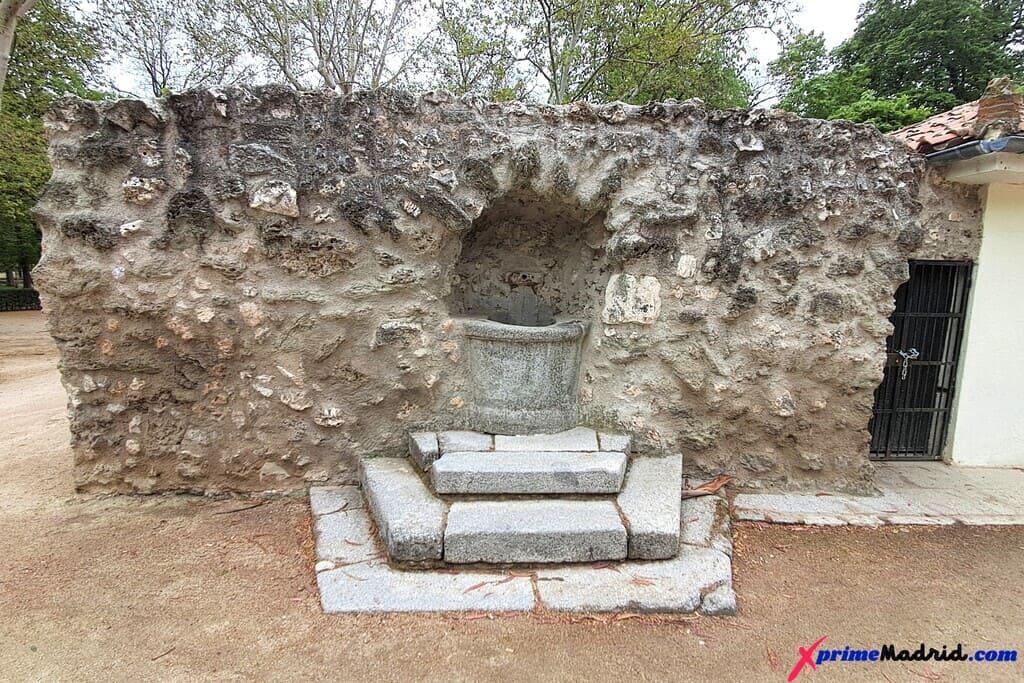 Fuente de la Salud en el parque El Retiro