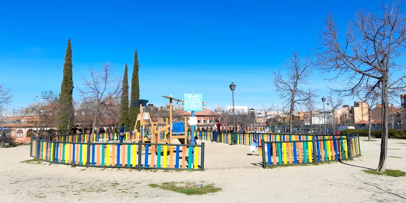 Parque infantil La Viña - Entrevías