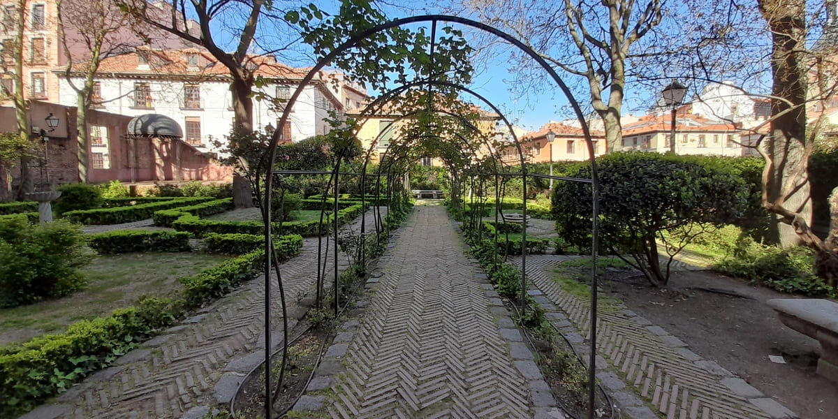 Pérgola Jardín del Príncipe de Anglona